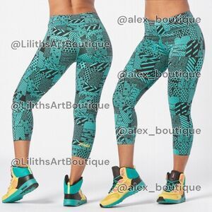 Zumba Happiness Capri Leggings Teal Me Everything Size S (E033)